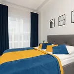 Ideal Apartment For Remote Work With Furnished Balcony And Parking By Noclegi Renters